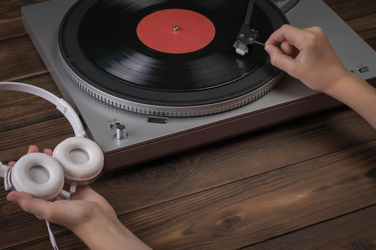 Features-of-new-age-turntables